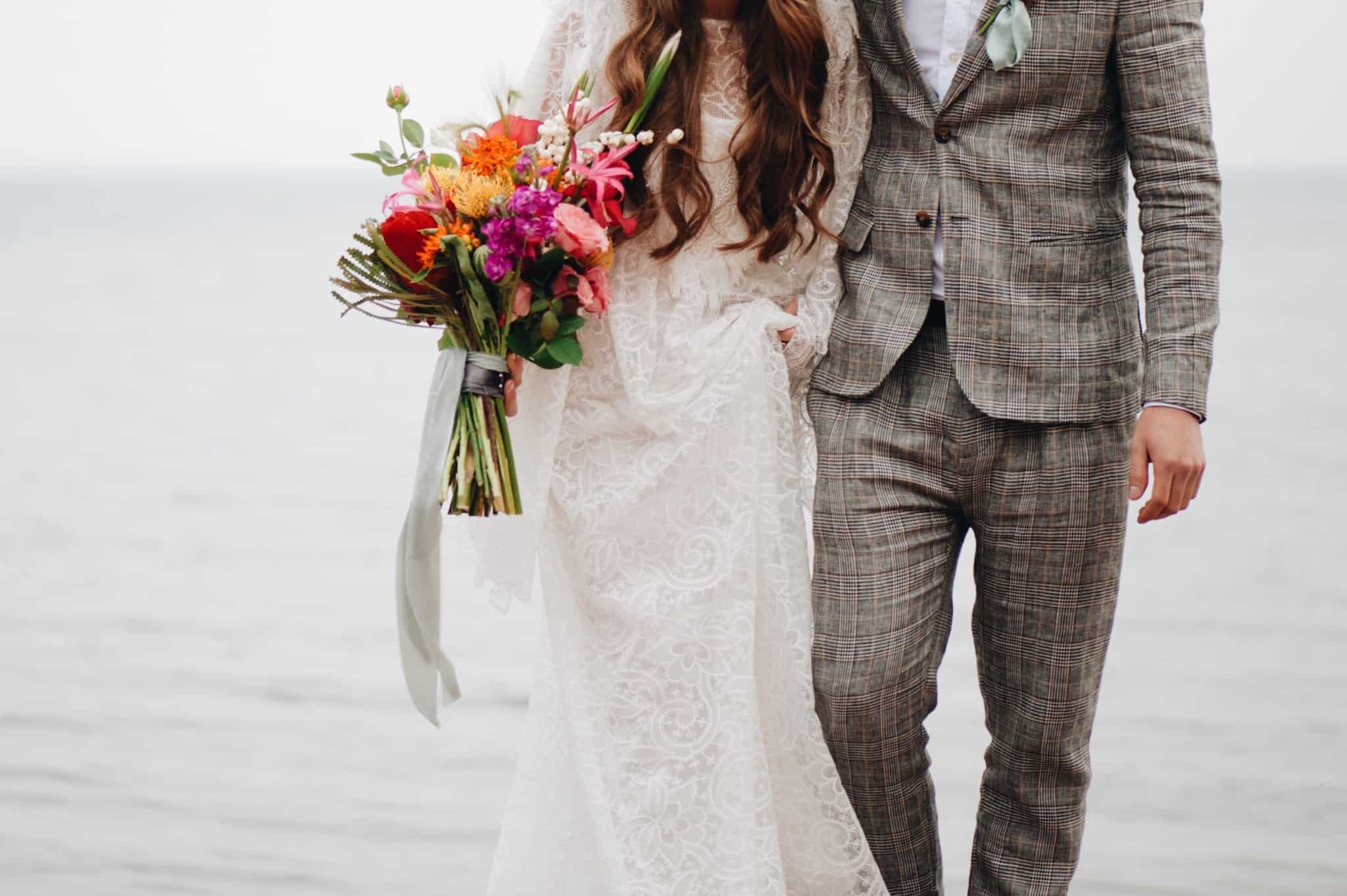 recem casados lado a lado