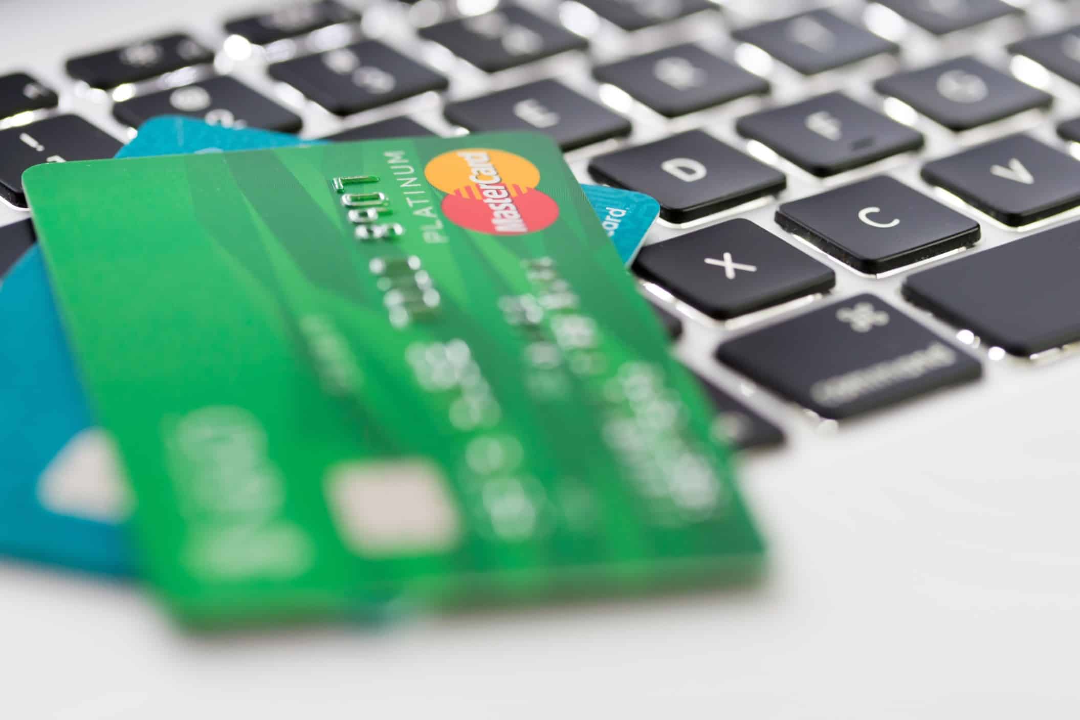 Cartões Visa e Mastercard