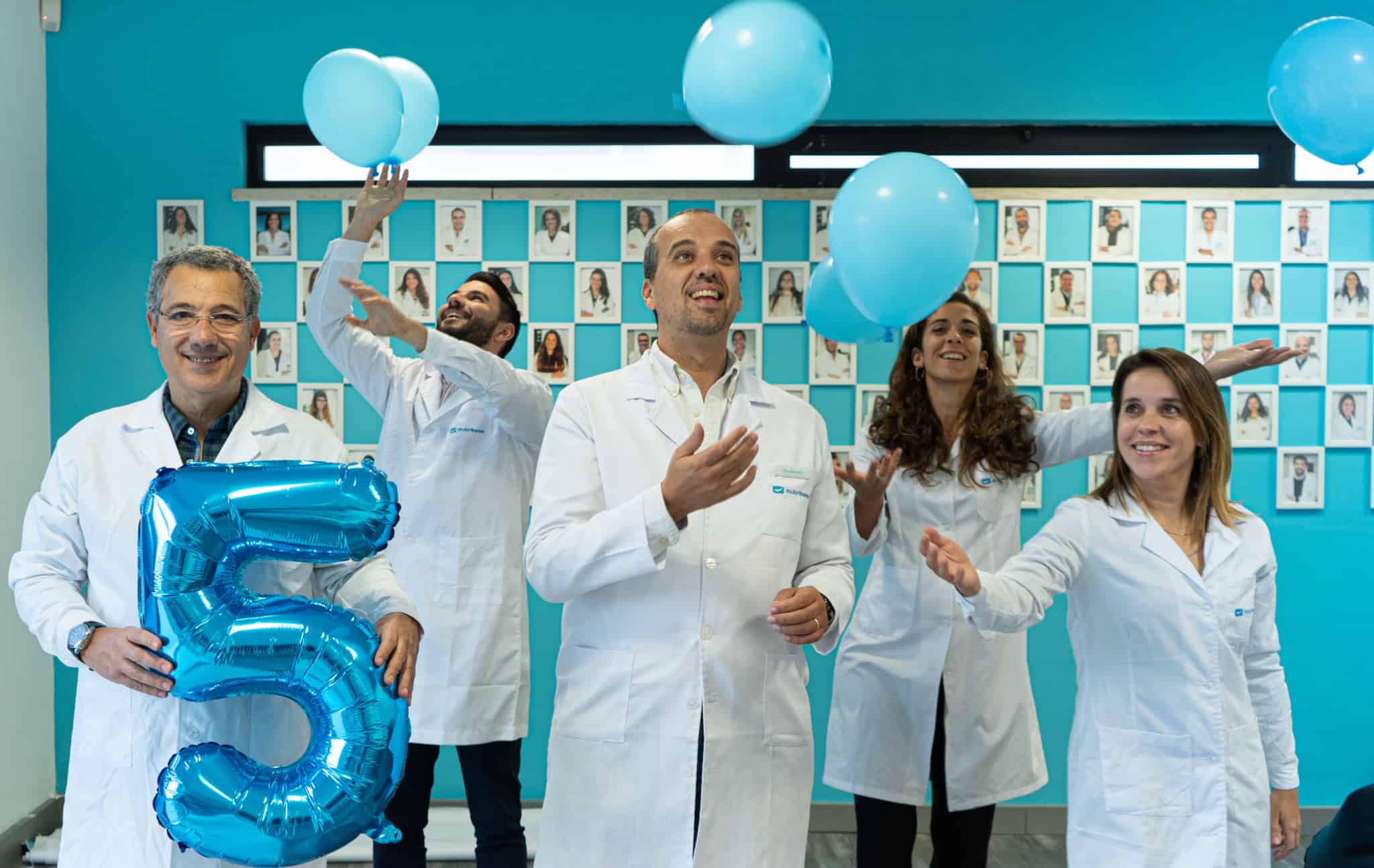 5Aniversário doutor finanças baloes