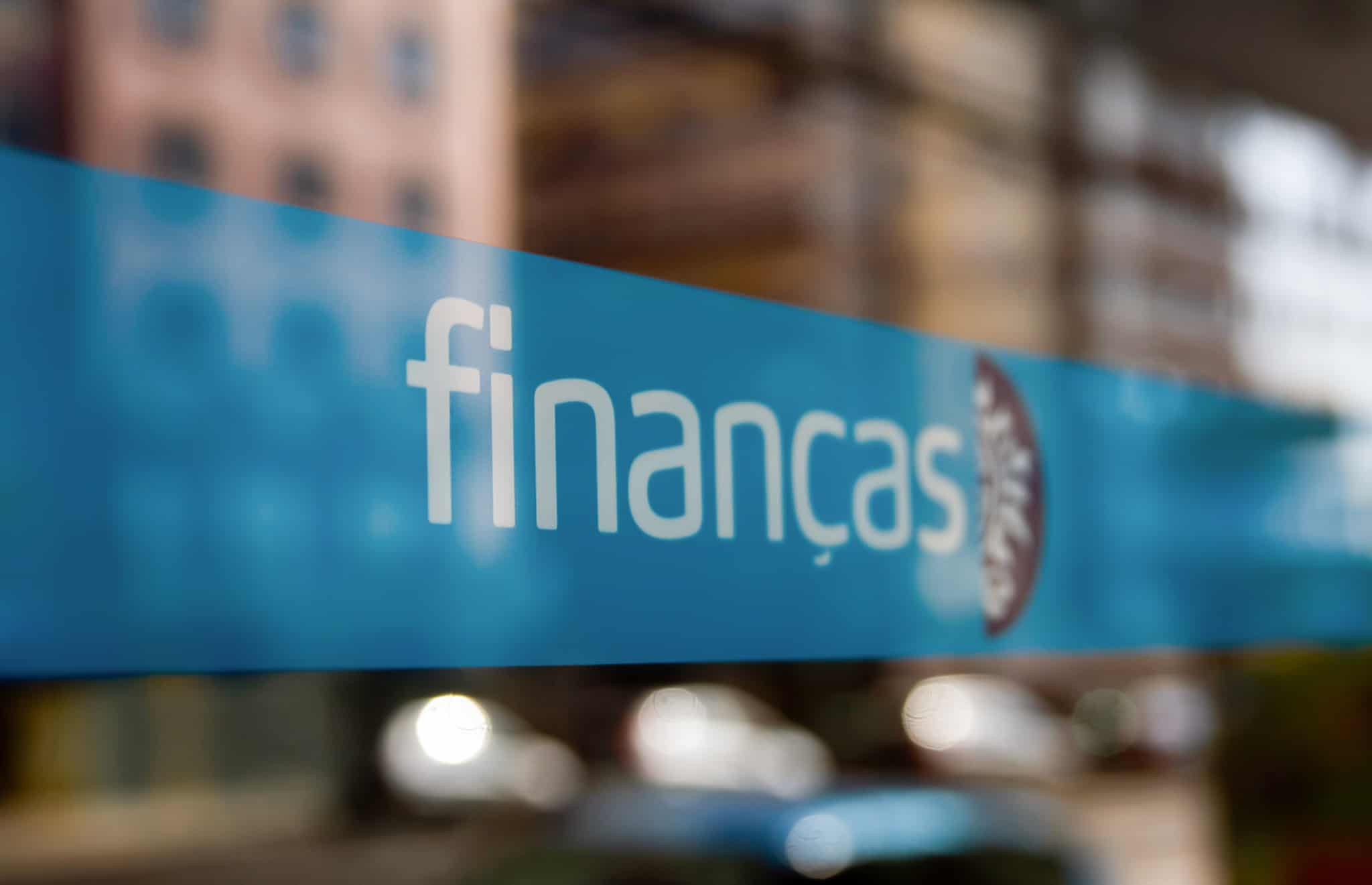 Autoridade Tributária_atividade_abrir e fechar atividade_finanças pessoais