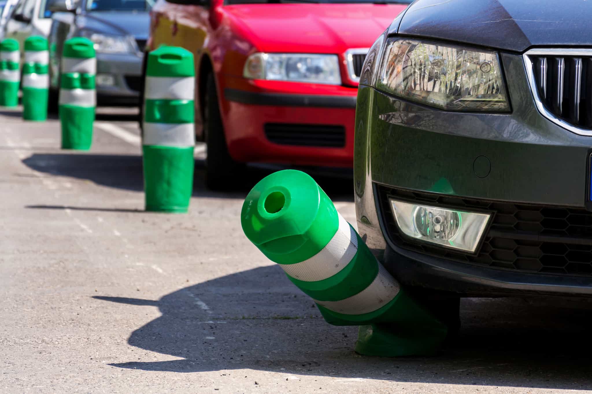 Carros-estacionados_multa-de-estacionamento