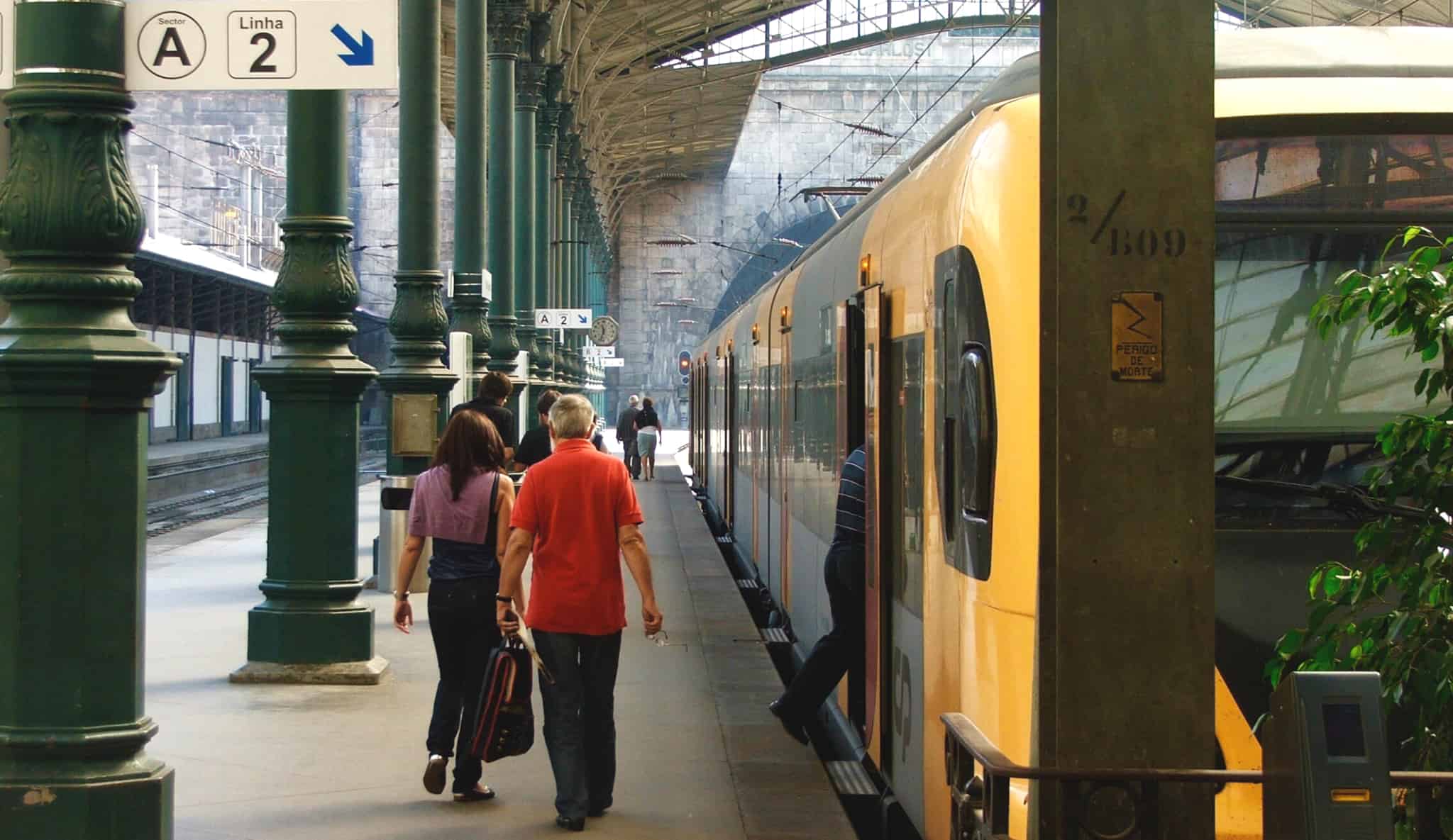 Estação de comboios no porto