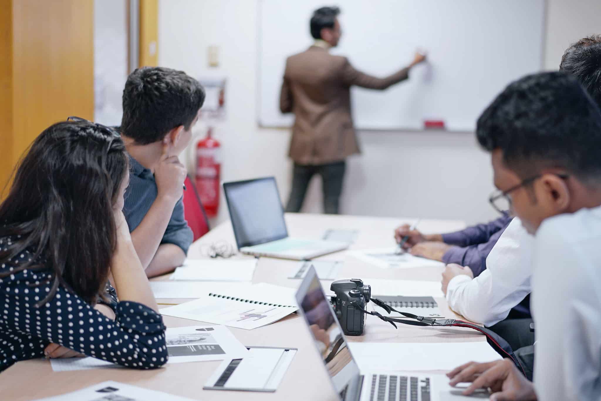 formação-profissional-no-local-de-trabalho