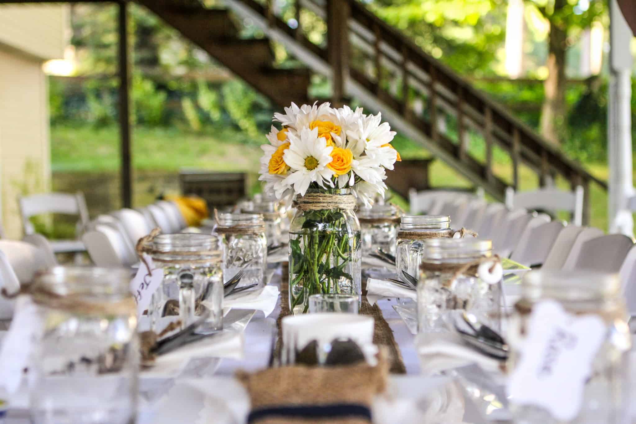 mesa corrida para um casamento