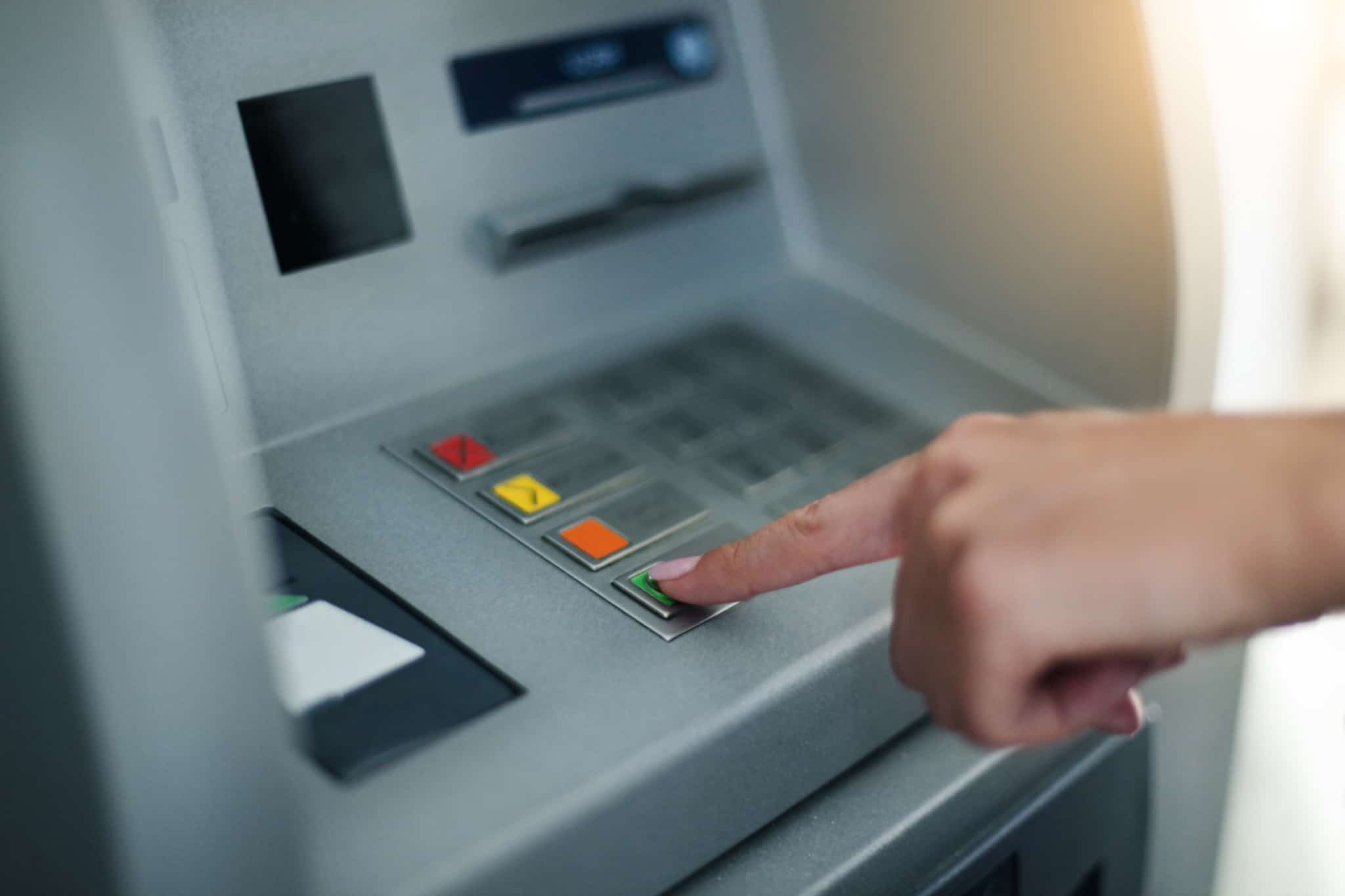 máquina multibanco