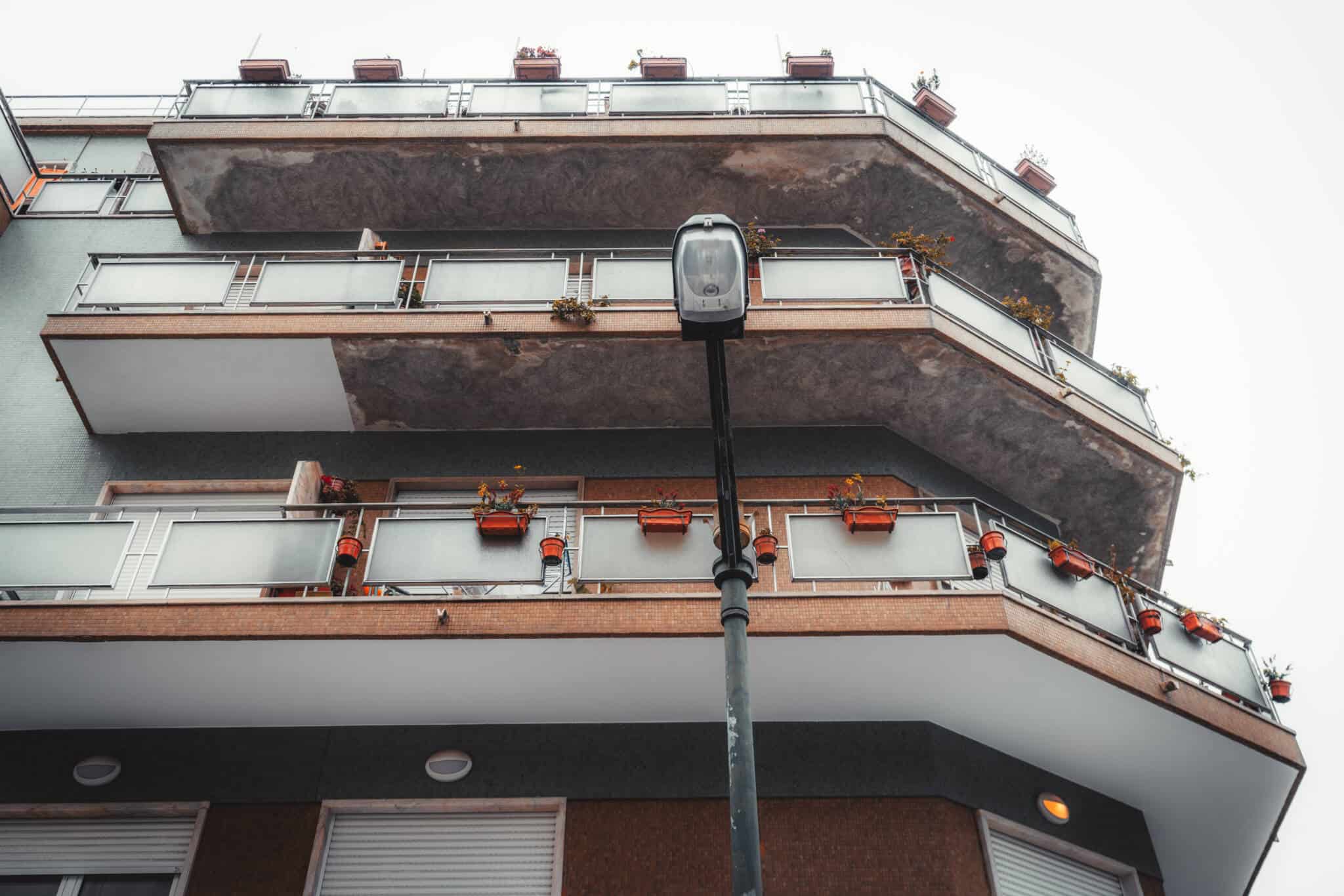 fachada de prédio em Lisboa