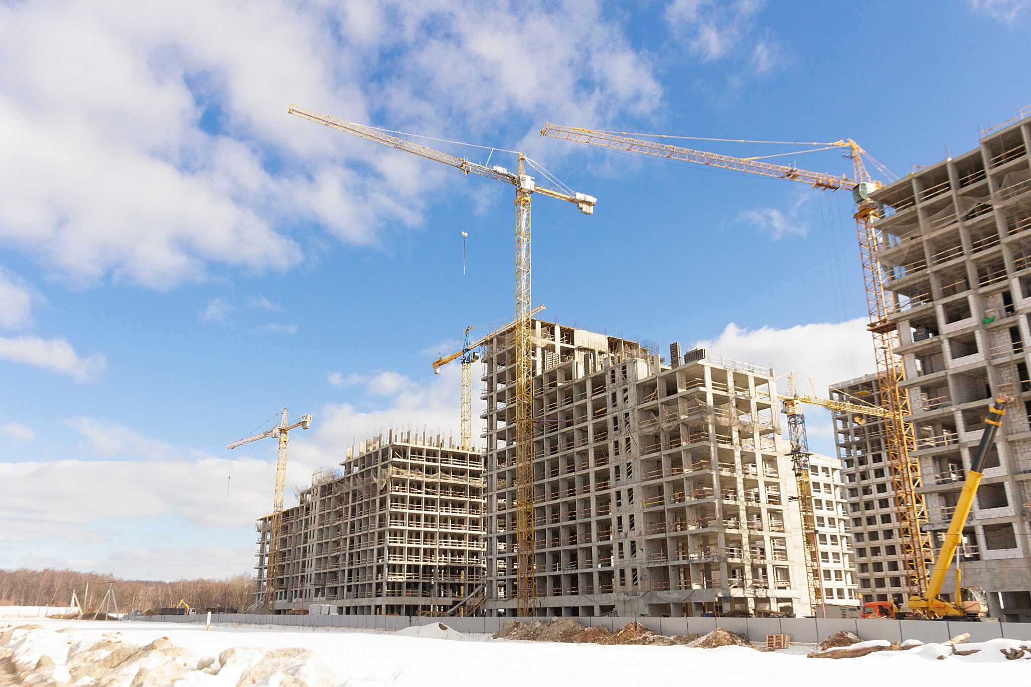 prédios em construção