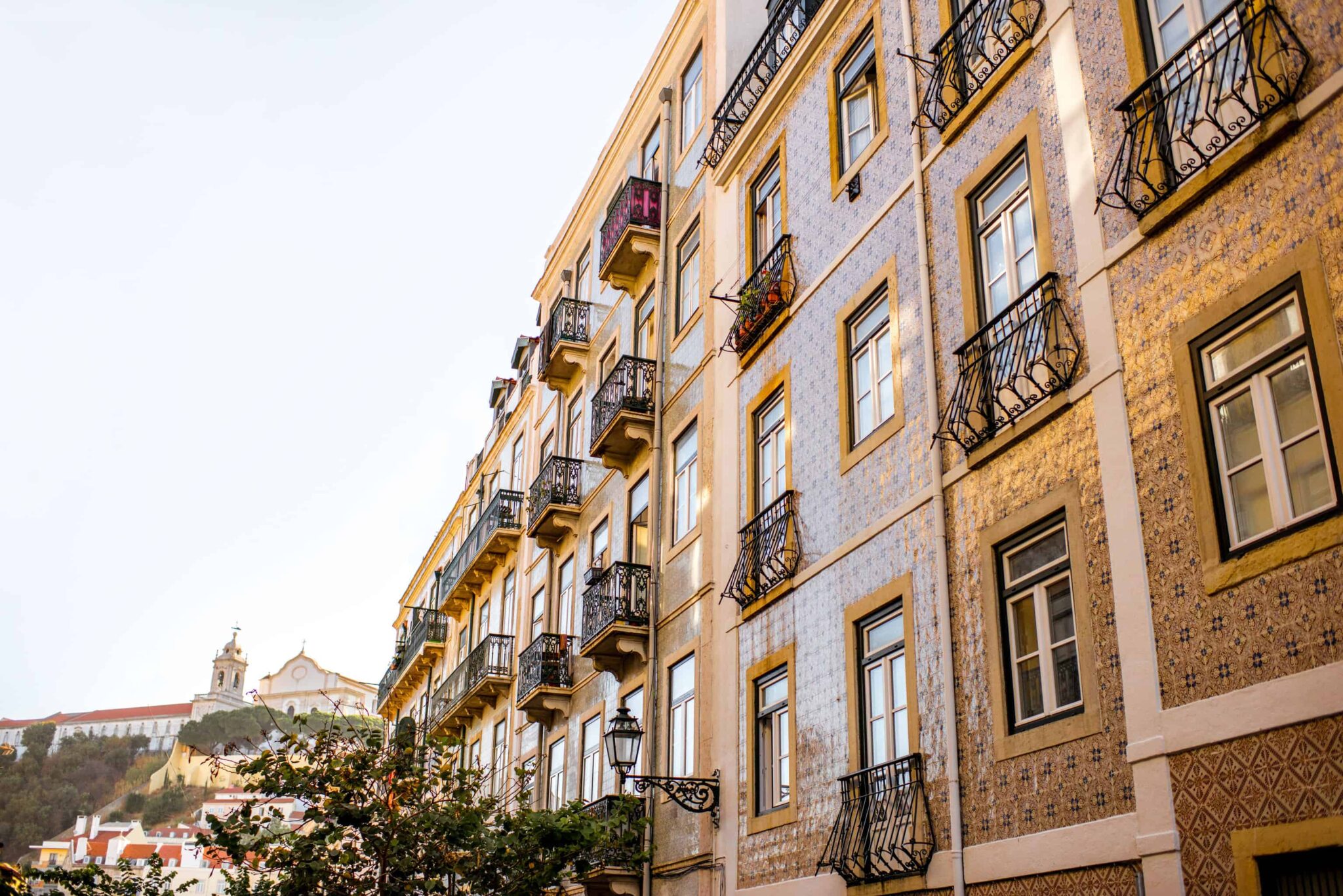 casas na cidade de Lisboa a ilustrar o ajuste do valores de rendas no novo ano