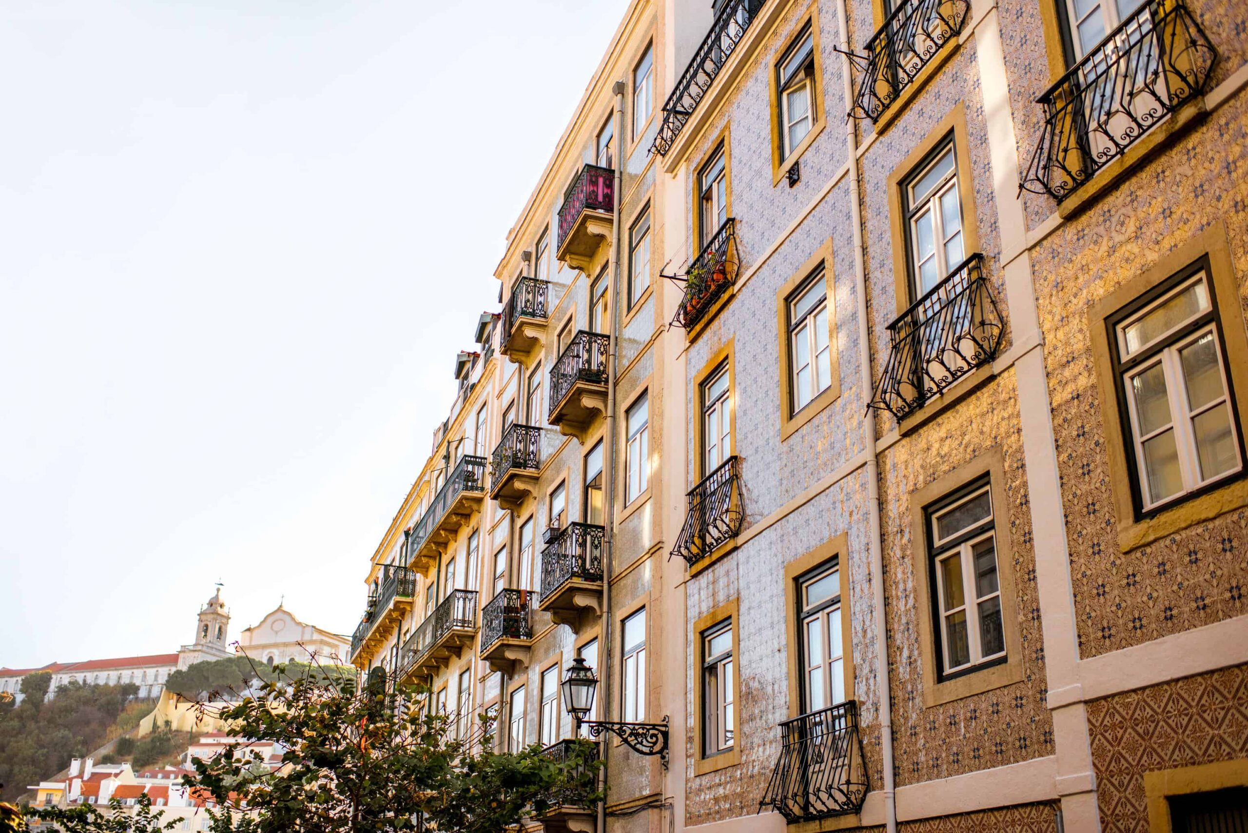 casas na cidade de Lisboa a ilustrar o ajuste do valores de rendas no novo ano