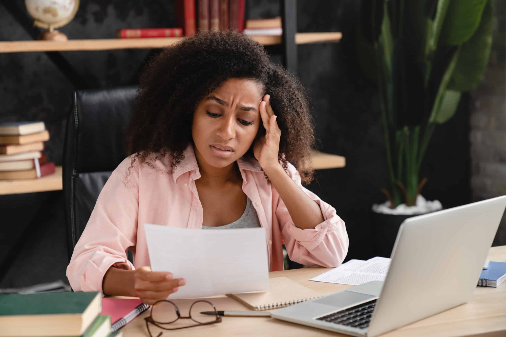 Cliente a ponderar o que fazer com base no período de reflexão de contratos