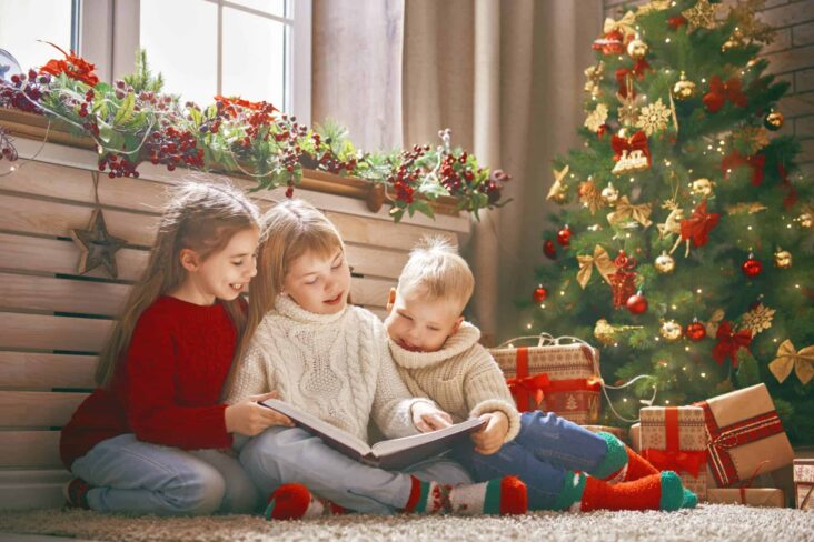 crianças a celebrar o Natal