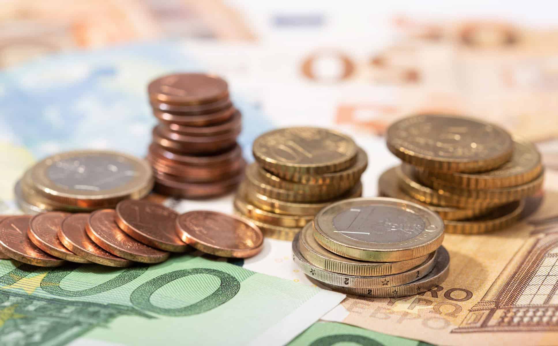 Contribuintes vão poupar entre 10 e 402 euros por mês com os novos escalões do irs