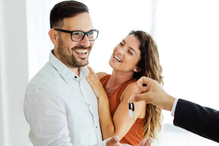 casal que comprou uma casa através do crédito habitação jovem tendo um dos titulares mais de 35 anos