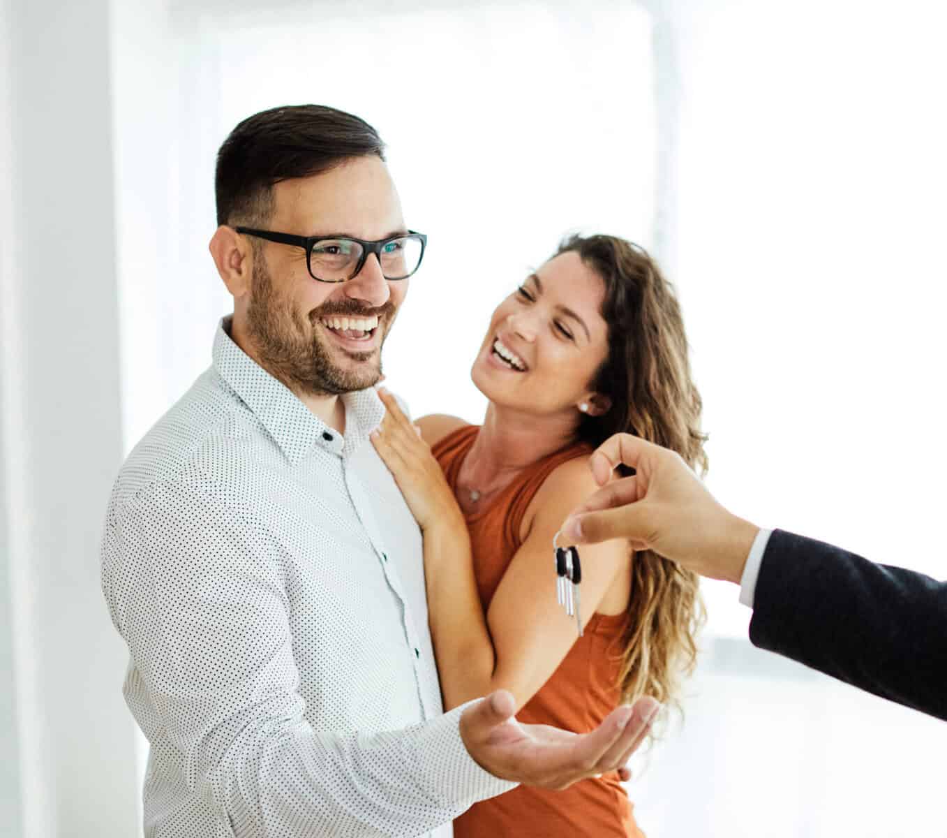 casal que comprou uma casa através do crédito habitação jovem tendo um dos titulares mais de 35 anos
